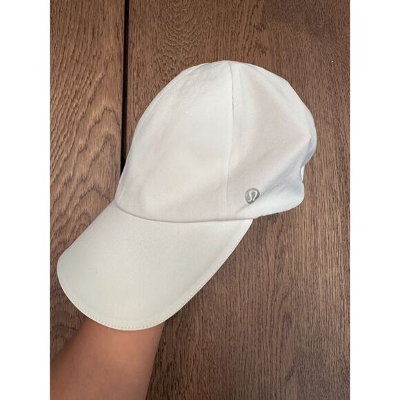 Lululemon Womens Fast and Free Running Hat White - Picture 3 of 6